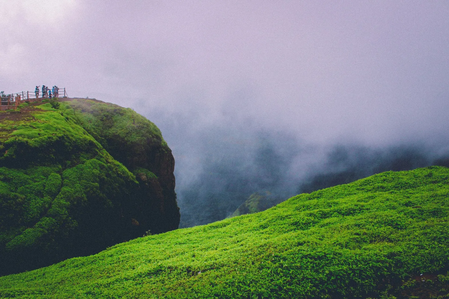 Lonavala And Khandala Trip With Force Urbania