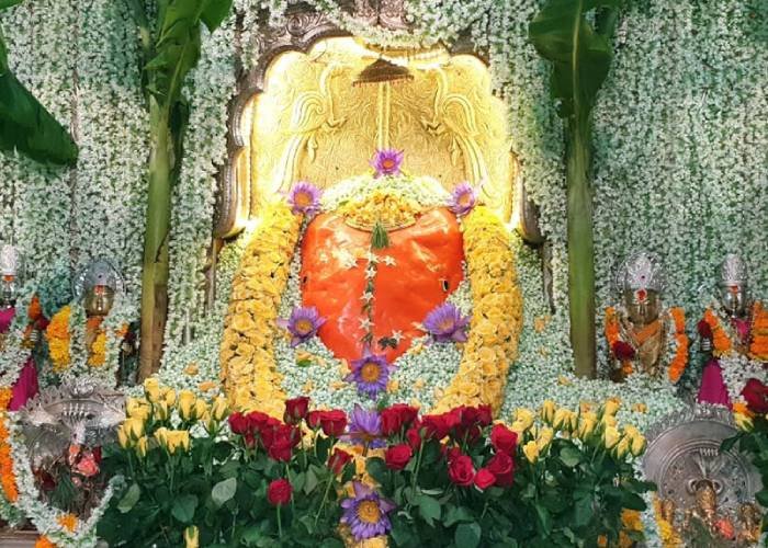 Flexible Travel Plans for Urbania on Rent Mumbai To Ashtavinayak Darshan